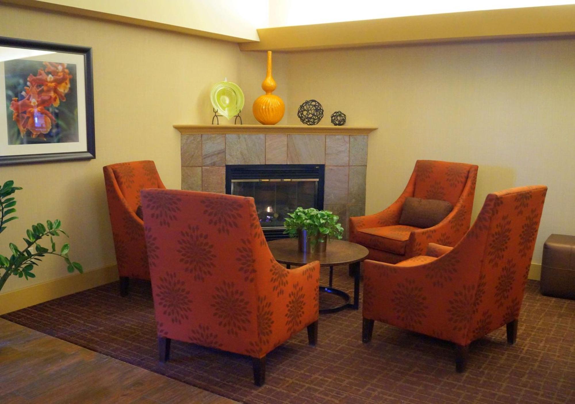 Hampton Inn Altoona Exterior foto